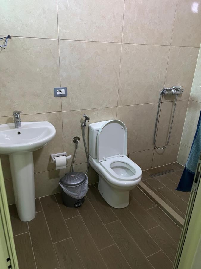 Rooms For Rent Habipi Vlorë Eksteriør billede